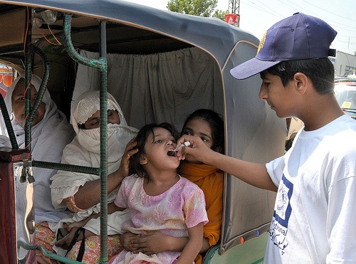 Pakistan and Afghanistan have begun a joint immunisation campaign against polio, while a new project aims to promote child immunisation in Pakistan. / Credit:Ashfaq Yusufzai/IPS